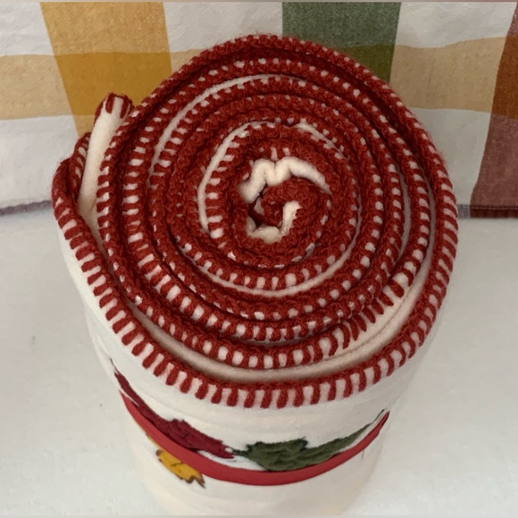 NWT SEARS WHOLE HOME COLLECTION EMBROIDERED FLEECE FALL THROW - 50”x 70” - Picture 5 of 7